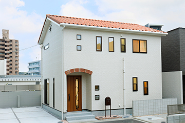 プロバンス風の外観がかわいいオクトハウスのモデルハウス内覧会｜オクトハウス 株式会社